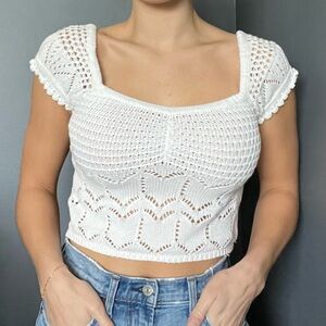 Aeropostale white frilly and eyelet crochet crop top